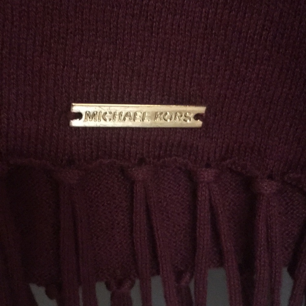 Sweater - Picture 3 of 3